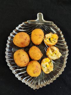 કોર્ન ચીઝ બોલ્સ(Corn Cheese Balls Recipe in Gujarati) રેસીપી મુખ્ય ફોટો