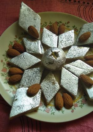 A picture of Kaju Katli.