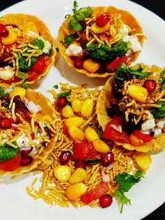 कटोरी चाट (Katori chaat recipe in hindi) रेसिपी मुख्य फोटो