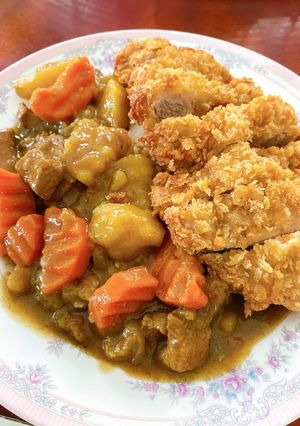 รูปของ ข้าวแกงกระหรี่หมูทอดทงคัตสึ