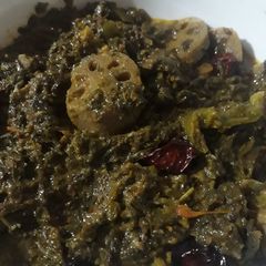 A picture of Palak with bhaey.