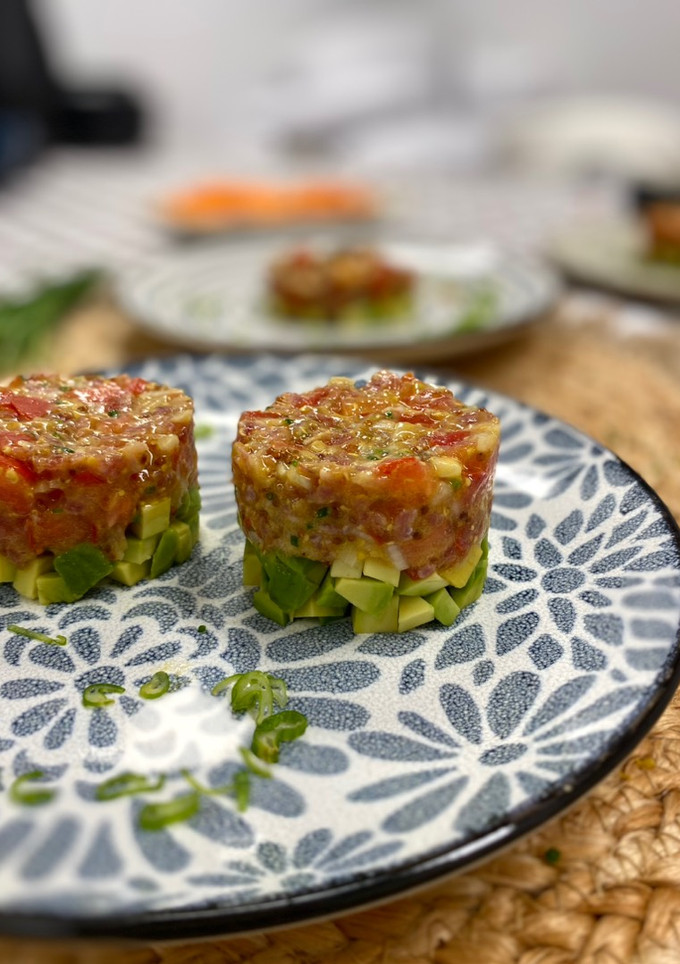 Una foto de Tartar de fuet