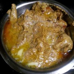 A picture of Butter chicken.