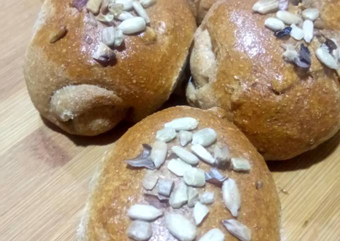 Pancitos Con Harina Integral Y Girasol Receta De Vicky Ardino 🌹- Cookpad