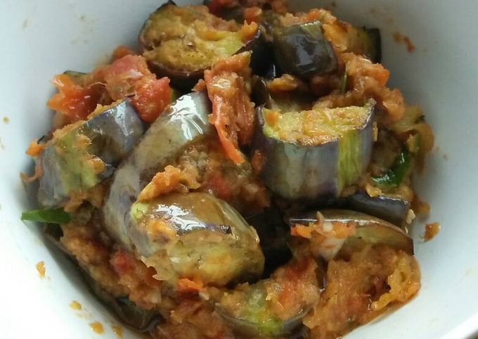 Wajib coba! Cara praktis membuat Sambal Terong Ungu  nagih banget