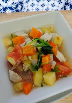 รูปของ ซุปไก่ใส่มันฝรั่ง