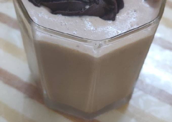 KitKat shake Recipe by Khushbu Rathi - Cookpad