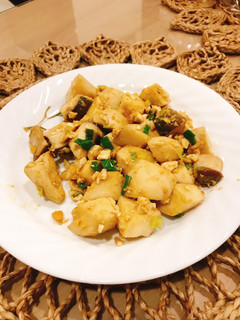 鹹蛋炒杏鮑菇（金沙杏鮑菇） 的食譜成品照片