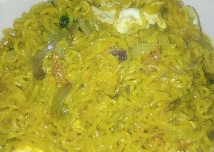 Recipe of Favorite Indomie with egg