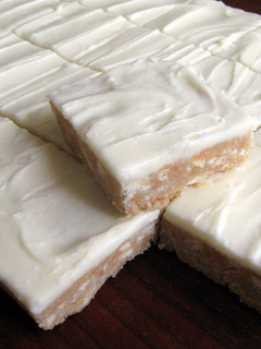 A picture of Super Easy No-Bake Lemon Slice.