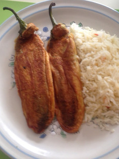 Una foto de Chiles rellenos