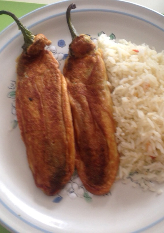 Una foto de Chiles rellenos