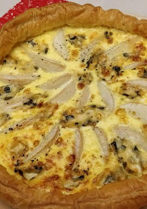 Une photo de Tarte fine aux poires et fourme d'Ambert