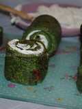 Spinach and garlic-yogurt rolls