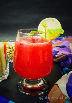 A picture of Cranberry Vodka Cocktail.