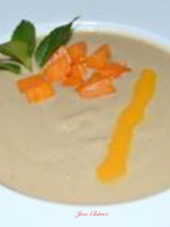Una foto de Crema de Castañas con picatostes de Calabaza