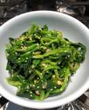 Salad rau chân vịt kiểu Hàn - công thức maangchi