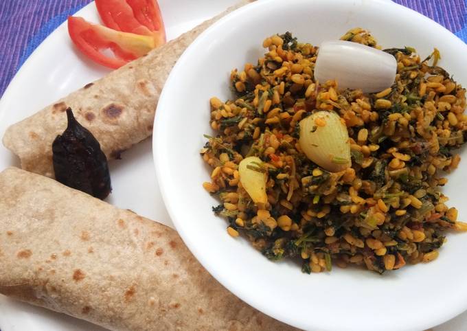 Coriander leaves-spring onions-moong daal dry