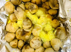 Hình của món Nấm rơm nướng bơ chay.