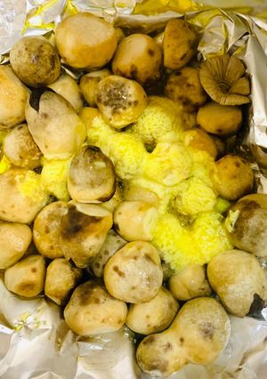 Hình của món Nấm rơm nướng bơ chay.