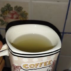 A picture of Ginger lemon tea.