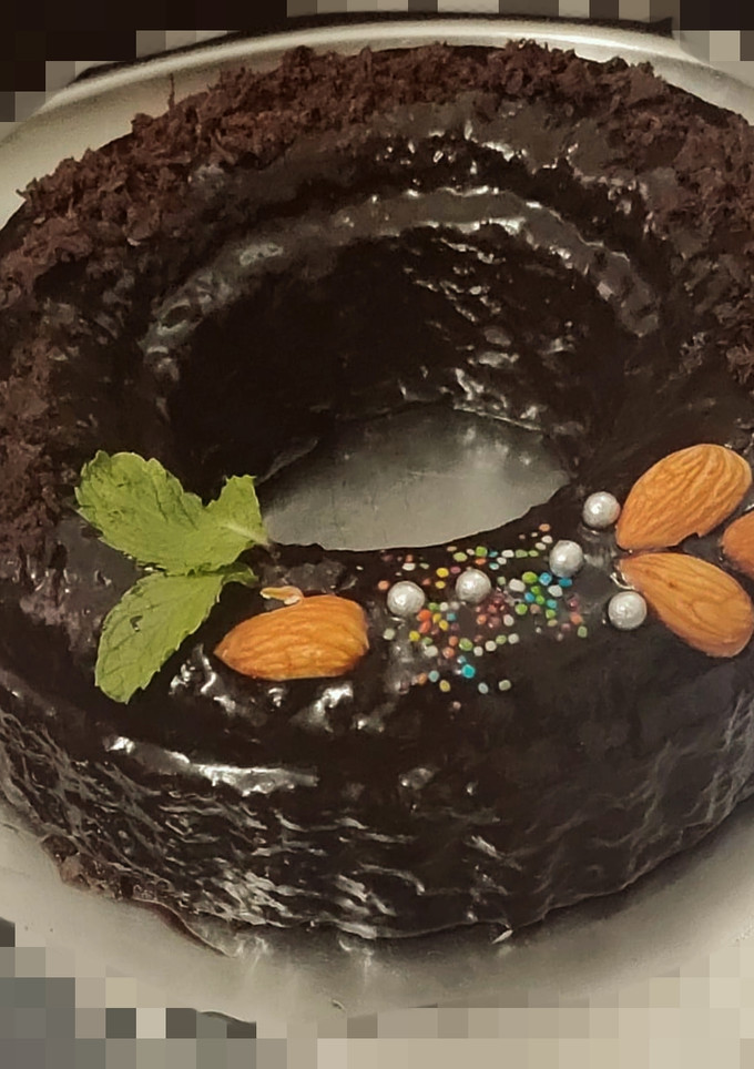 ચોકલેટ ગનાશ કેક (Chocolate sponj cake with ganasha recipe in guj રેસીપી મુખ્ય ફોટો