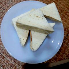 A picture of Veg mayonnaise sandwich.