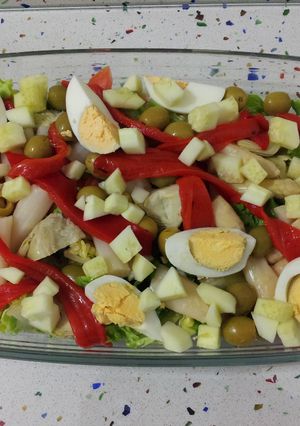 Una foto de Ensalada de espárragos y alcachofas