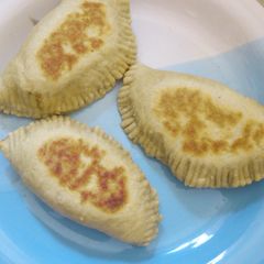 Meat pie (snack) A picture of Meat pie (snack).