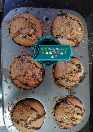 ચોકલેટ કપકેક (Chocolate Cupcake Recipe In Gujarati) રેસીપી મુખ્ય ફોટો
