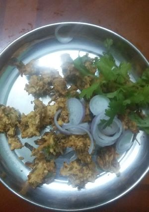 A picture of Raw banana pakoda.