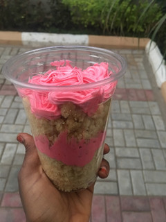 A picture of Vanilla cake parfait.
