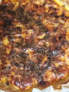 Una foto de Quiche de pollo, cebolla y queso