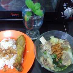 A picture of Sayur Sop Iga Sapi.
