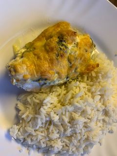 Spenótos sajtkrémes csirkemell recept fotója