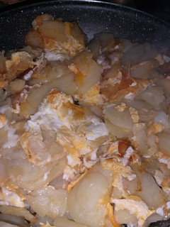 Una foto de Revuelto de patatas y huevo