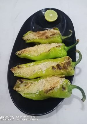 A picture of Stuffed chilli.