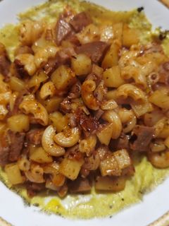 Foto resep Mactato Omelette (Omelette kentang makaroni)