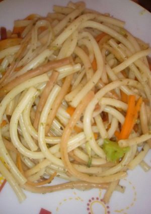 Brokkolis, répás spagetti recept fotója