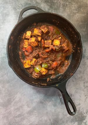 A picture of Achari paneer.