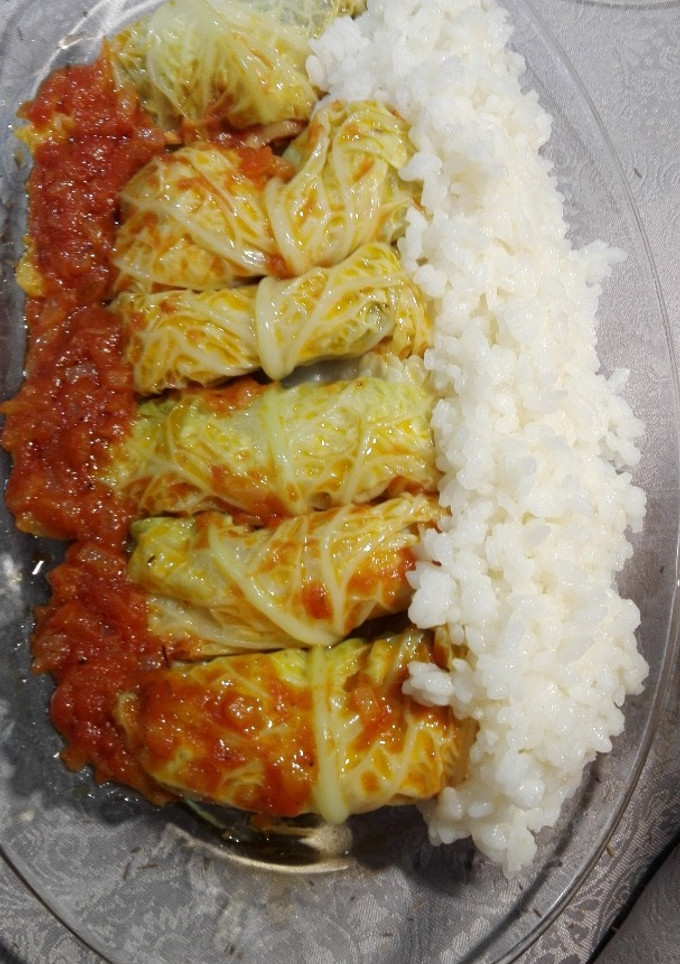 Una foto de Rollitos de col y brandada de bacalao