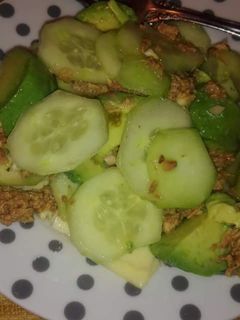 Una foto de Almuerzo rápido vegan 🤗 con 3 ingredientes 😋