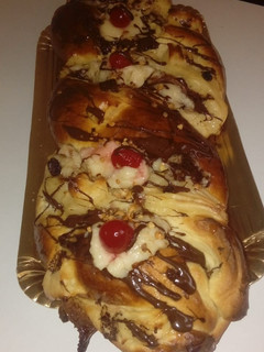 Una foto de Trenza rellena o rosca rellena