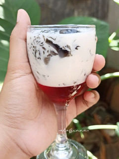 Foto resep 640. Es Susu Cocopandan Cincau