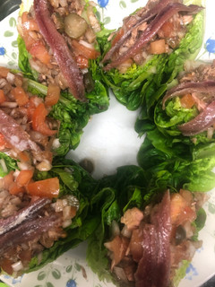 Una foto de 390. Cogollos de Tudela con vinagreta (entrante ensalada)