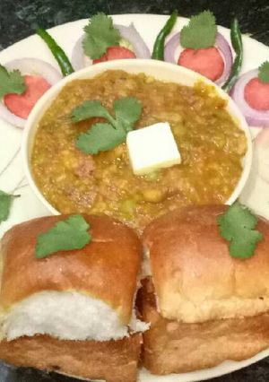 A picture of Butter Pao bhaji.