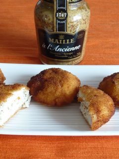 Una foto de Nuggets de pollo y queso