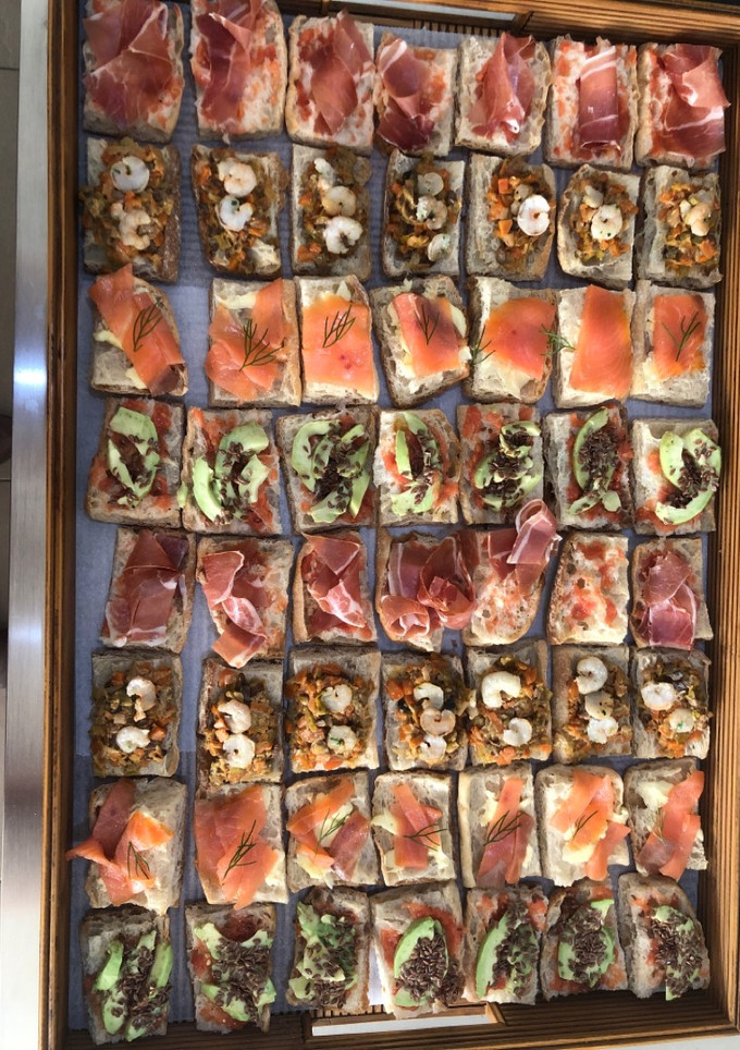 Una foto de Bandeja de montaditos 🎉