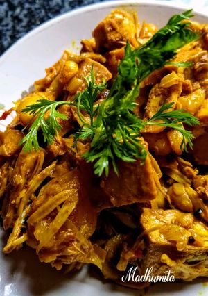 A picture of Kathal (Jackfruit) dry curry.