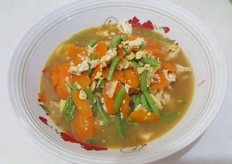 Bagaimana Menyiapkan Resep Simple Sayur Tumis Telur yang Enak